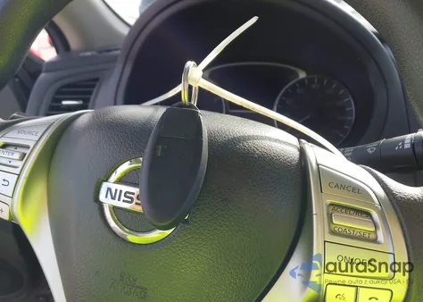 2018 Nissan Altima 2.5/S/Sv/Sl/Sr z USA, uszkodzony, nr VIN 1N4AL3AP8JC142384